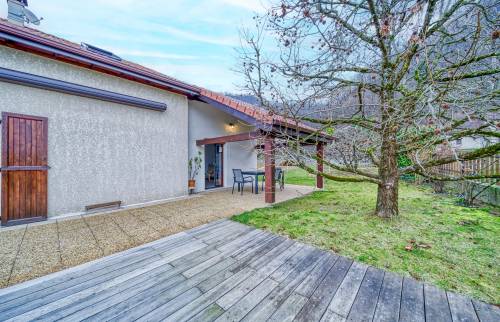 l'extension, dans la continuité de la maison 