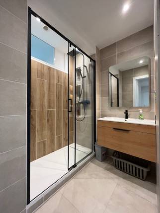 Nouvelle salle de bain dans un appartement rénové - Nantes 44