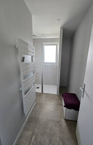 Vue de la nouvelle salle de bains