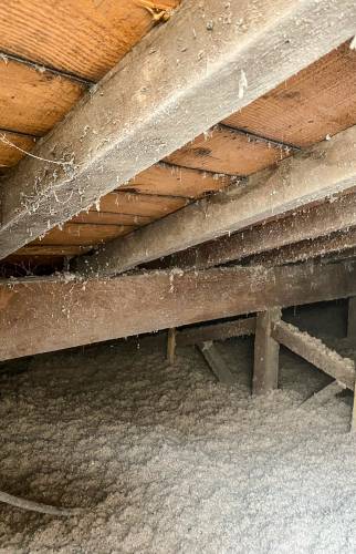 Isolation thermique en ouate de cellulose