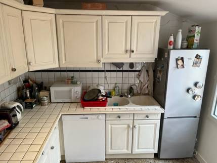 Cuisine vétuste avant rénovation totale - Nantes 44000