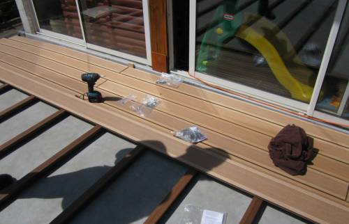 pose des lambourdes de terrasse