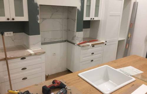 Aménagement d'une cuisine dans une maison dans le 95