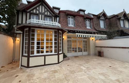 Store banne à Deauville 