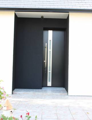 Rénovation énergétique de maison avec remplacement de porte d'entrée - Pornic 44210