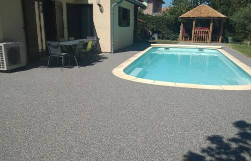 Moquette de pierre terrasse arrière et plages de piscine - Quincy-Voisins – 77860 -