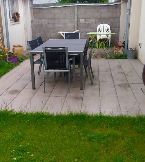 terrasse béton imprimé 1 an après la réalisation