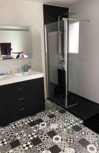 Surélévation de 60 m² à Rezé en bardage bois