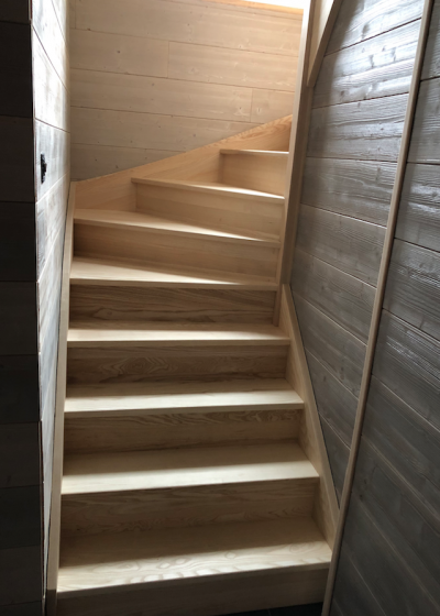 L'escalier posé à Saint Martin d'Uriage