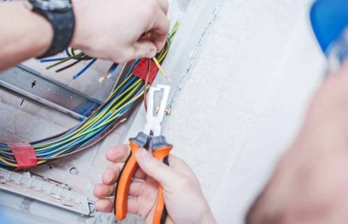 Installer l'électricité dans les combles Poissy