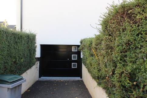 Remplacement d'une porte de garage à proximité d'Aix-les-Bains