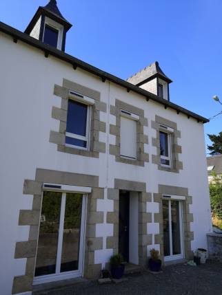 Rénovation de toutes les fenêtres, portes fenêtres et porte d'entrée de cette charmante maison à Pordic
