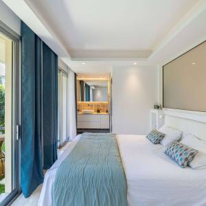 Appartement rénové avec deux terrasses à Roquebrune-Cap-Martin – Jérôme Caramalli