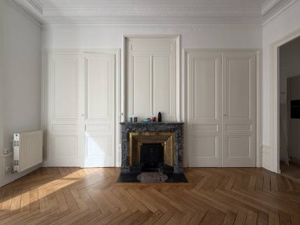 Comment rénover un appartement de type Haussmannien pour investir à Lyon (69009) : état initial, étapes et résultat final / rénovation des peintures