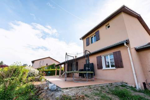 Surélévation de toiture pour agrandissement d'une maison située dans l'ouest lyonnais