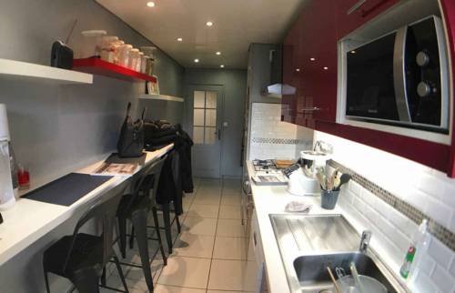 Sol dans la cuisine avant travaux