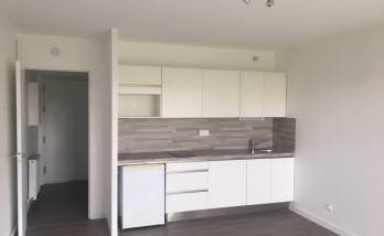 Rénovation d’une maison avec ouverture de la cuisine sur le séjour à Nantes 