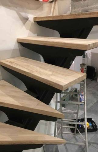 Escalier métal et bois