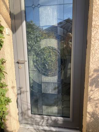 Rénovation d'une porte d'entrée dans un style Art Déco, Maison située à Ecully (69130)