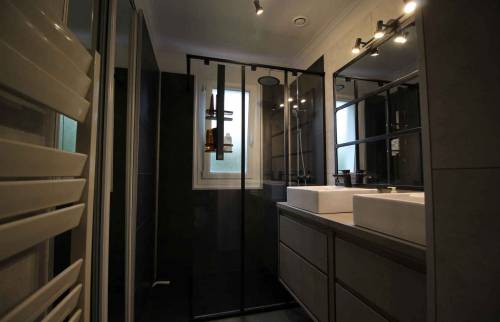 Comment rénover une salle de bain à Trouville ?