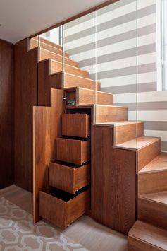 escalier avec rangements