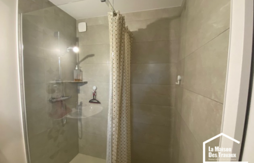 APRES - Création d'une douche avec un bac receveur, paroi et mitigeur