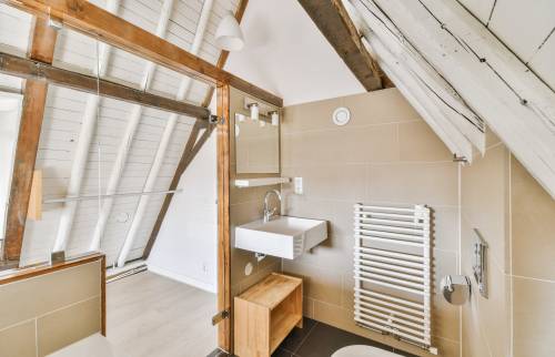 Rénovation de combles et création d’une salle de bain (69340 FRANCHEVILLE)