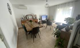 pièce à vivre maison rénovée La Maison Des Travaux Alès