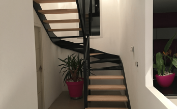 Pose d’un escalier métallique