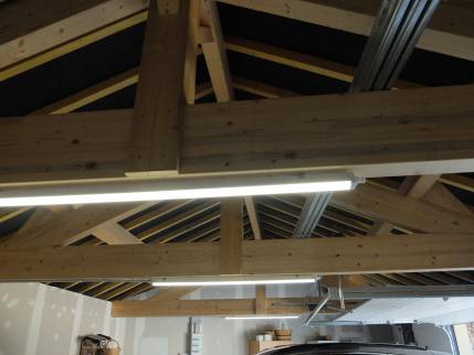 Réalisation d'un garage double avec portail coulissant, attenant à une maison existante, commune de l'ouest de Lyon : charpente 