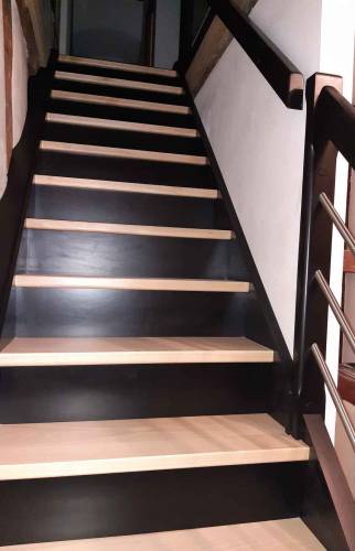 Escalier sur mesure dans maison à colombage à Altkirch