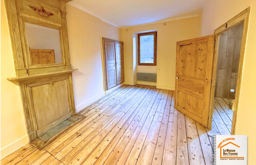 rénovation parquet massif Praz-sur-Arly, ponçage parquet ancien, rénovation parquet bois montagne, parquet massif appartement, la maison des travaux chamonix, courtier en travaux sallanches