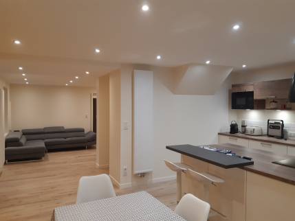 Rénovation de maison avec nouvelle cuisine ouverte - Saint-Vulbas 01