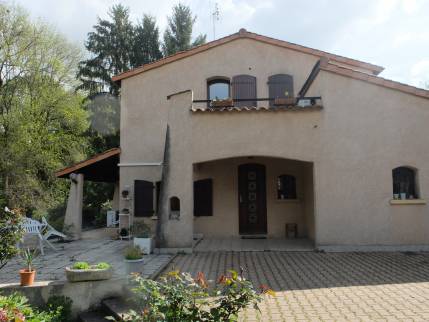 Montanay (69250) : Isolation thermique par l'extérieur pour cette villa entièrement rénovée