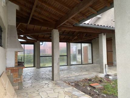 Maison avant aménagement de terrasse en bois - Montauban 82000