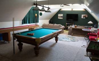 Aménagement d'une salle de jeux dans des combles, à Crach - La Maison Des Travaux Vannes Auray Carnac