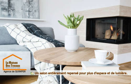 Un salon entièrement repensé à Quimper par Lucie Pouliquen, alliant espace et lumière pour un confort de vie optimal.