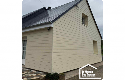Bardage moderne pour une maison rénovée