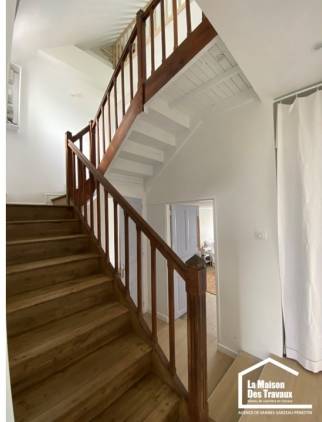 Escalier en bois rénové