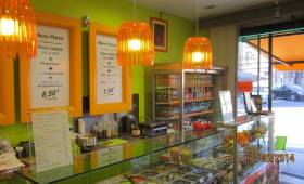 Intérieur du snack rénové à Reims