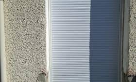 Transformation d’une fenêtre en porte-fenêtre avec volet roulant près de Troyes volet roulant