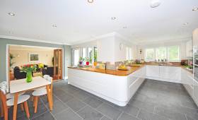 Rénovation d'une cuisine dans une maison située près de Morlaix (29) photo d'illustration