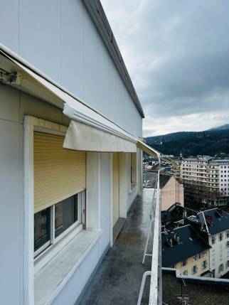 Remplacement de menuiseries et pose de stores banne à Chambéry