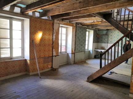 Avant travaux de rénovation et création de 2 studios