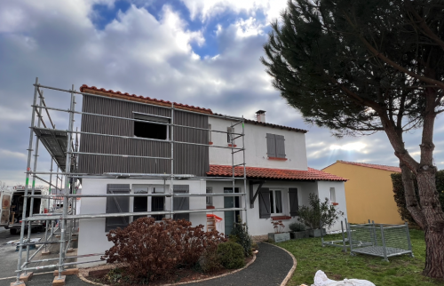 PROCHAINEMENT - Surélévation de maison aux Sorinières - travaux en cours
