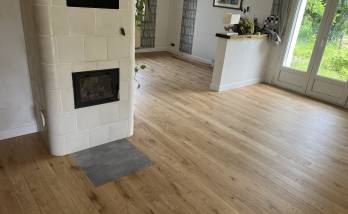 Rénovation de maison avec revêtement de sol en parquet massif - Ambérieu-en-Bugey 01500