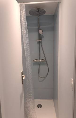 Levallois_92300_centre-remise-en-forme_05_douche-italienne