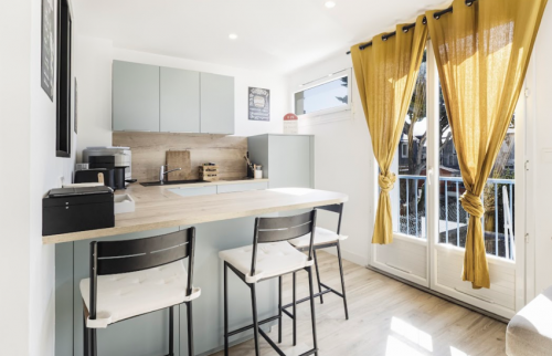 Aménagement sur mesure espace cuisine en nappartement ç Camaret-sur-Mer (29570)