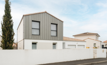 Surélévation de 50m² d'une maison à Basse-Goulaine - vue de la rue