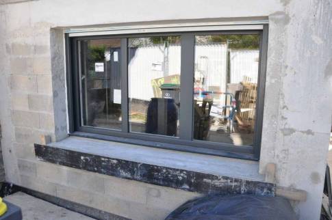 Nouvelle fenêtre aluminium sur une extension de maison - Combs-la-Ville 77380